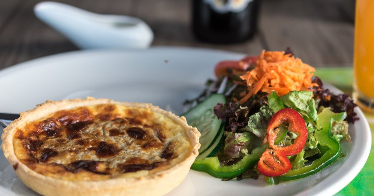 Dominica Le Petit Paris Bakery & Restaurant